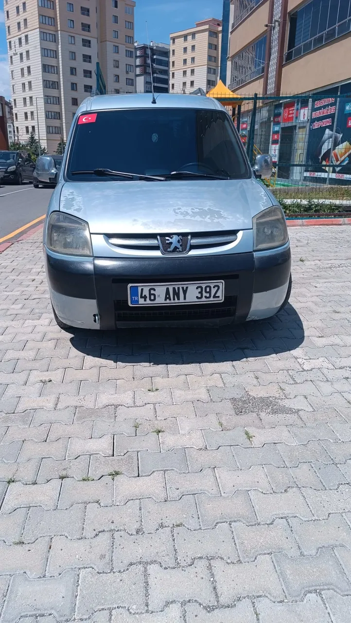 Peugeot Partner Yenilendi — 1
